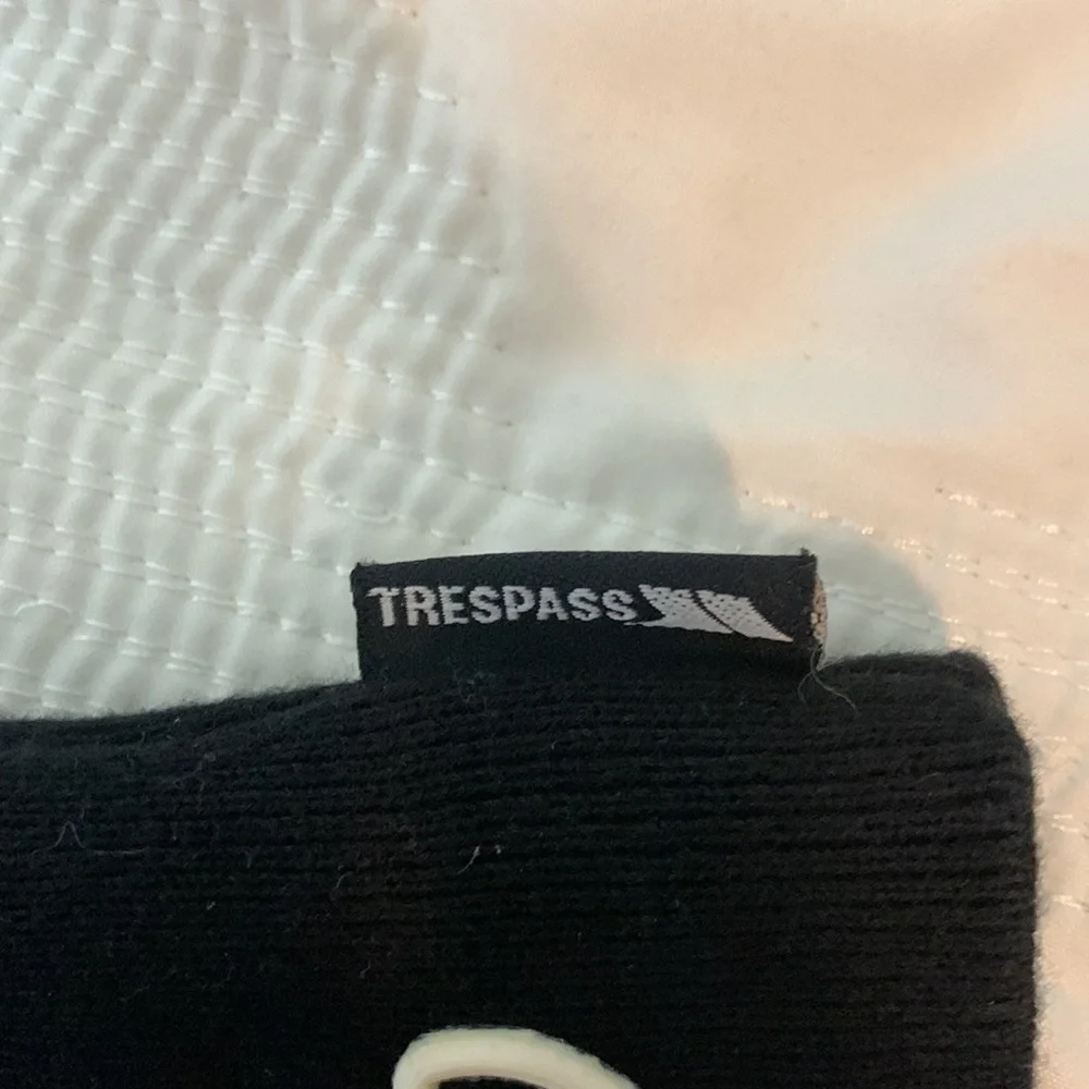 Trespass monster Beanie